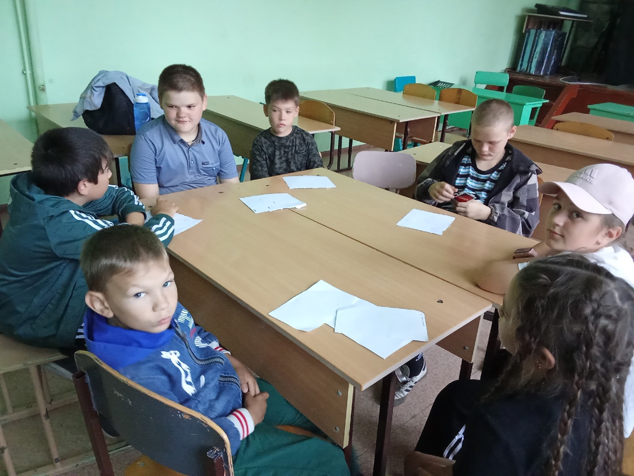 Интеллектуальные игры в школьном лагере.
